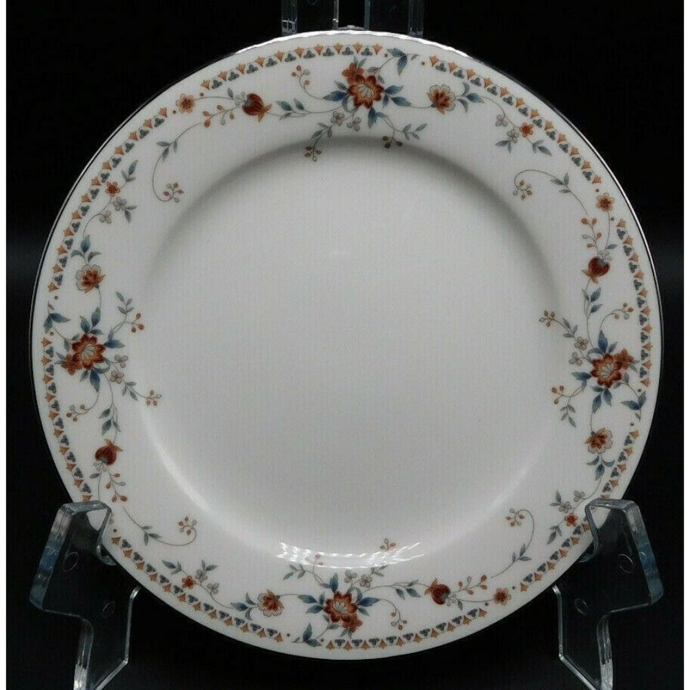Noritake Adagio Ivory China Salad Plate 8 3/8" Floral Pattern Elegant Design